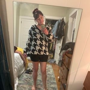 Houndstooth sweater